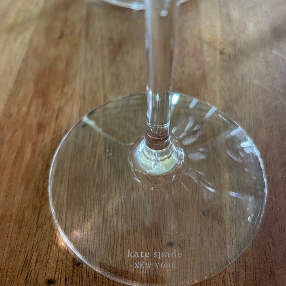 Pair of Kate Spade Bridge Street Wine Glasses - Picture 5 of 5